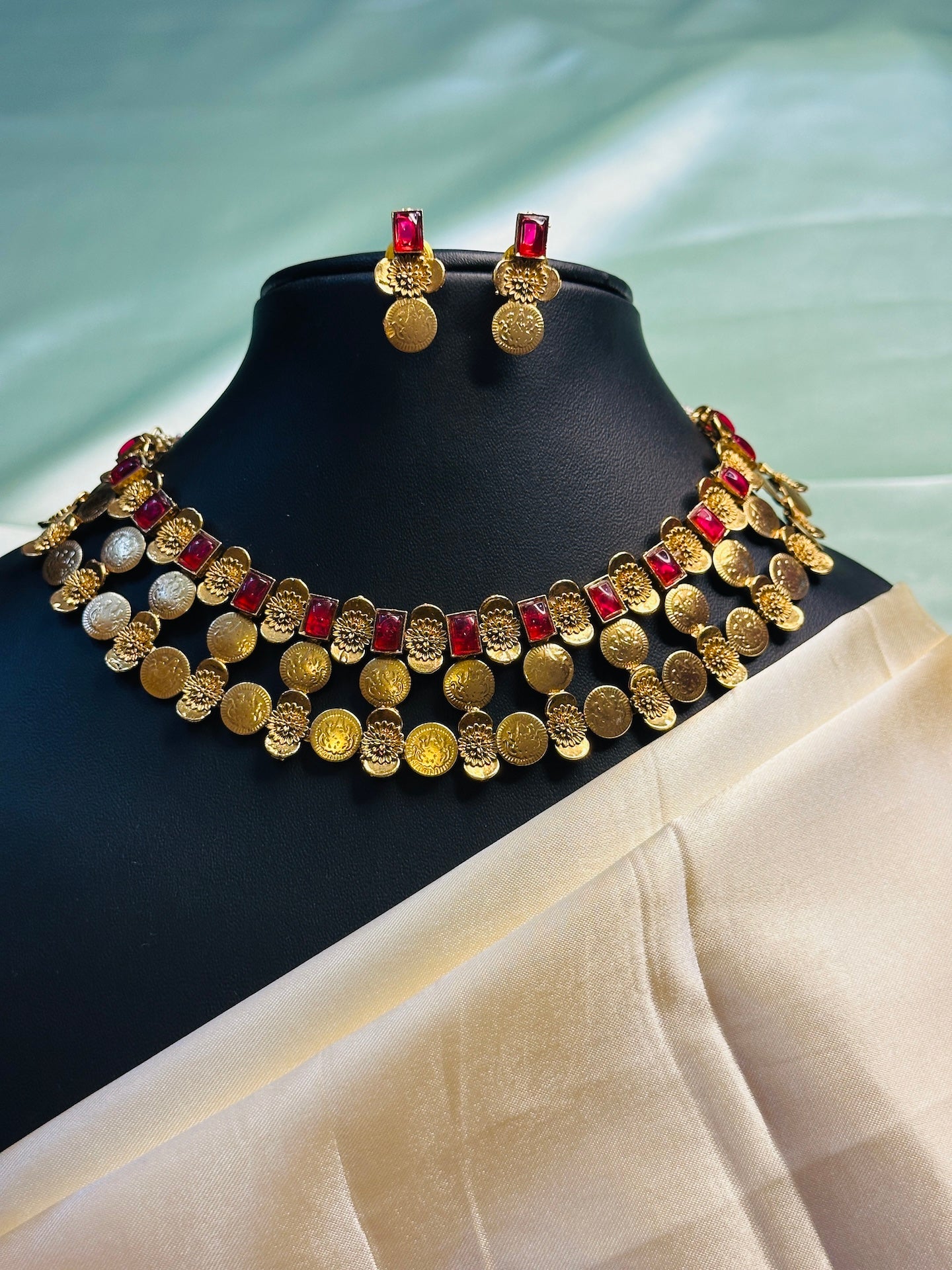 Three Layer Kasu Necklace Set