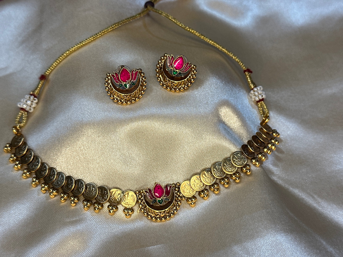 Single Lotus With Moon Kasu Necklace Set