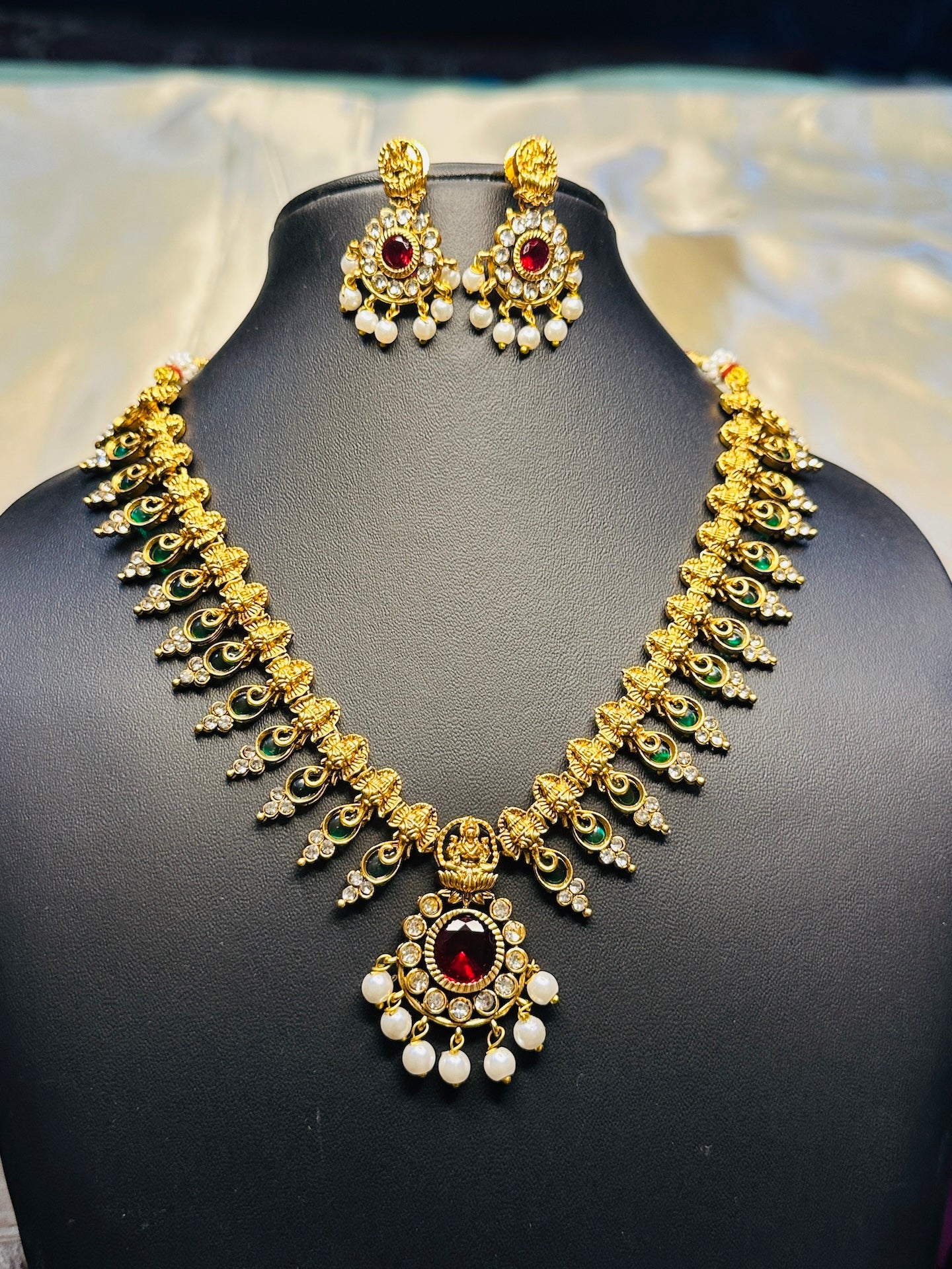 Lakshmi Ganesha Palakka Necklace Set