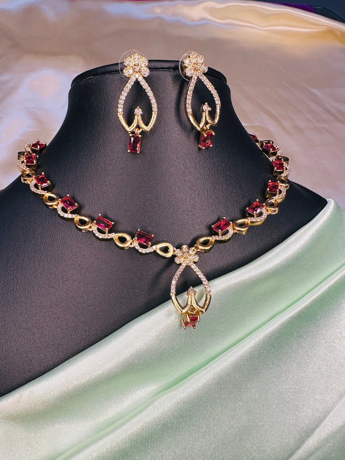 AD Stone  Necklace Set