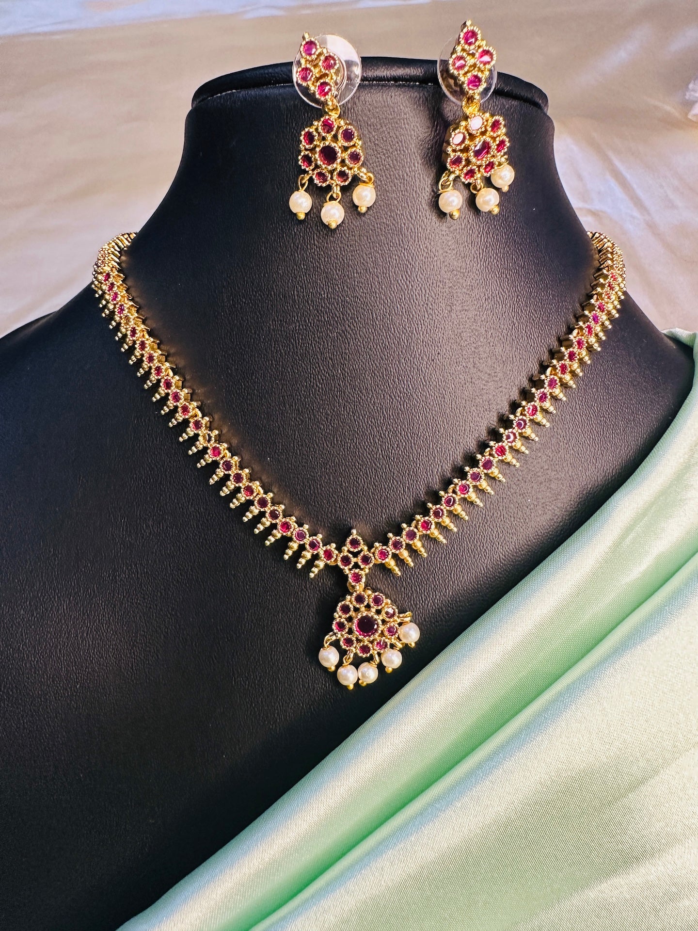 AD Stone Attigai Necklace Set